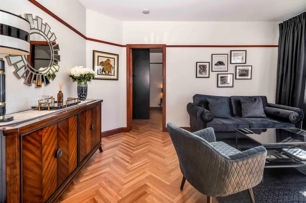 art deco apartment Manly