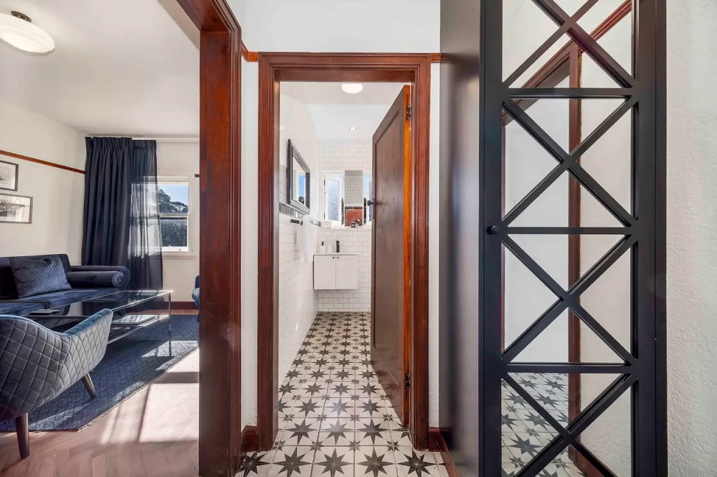 art deco apartment Manly